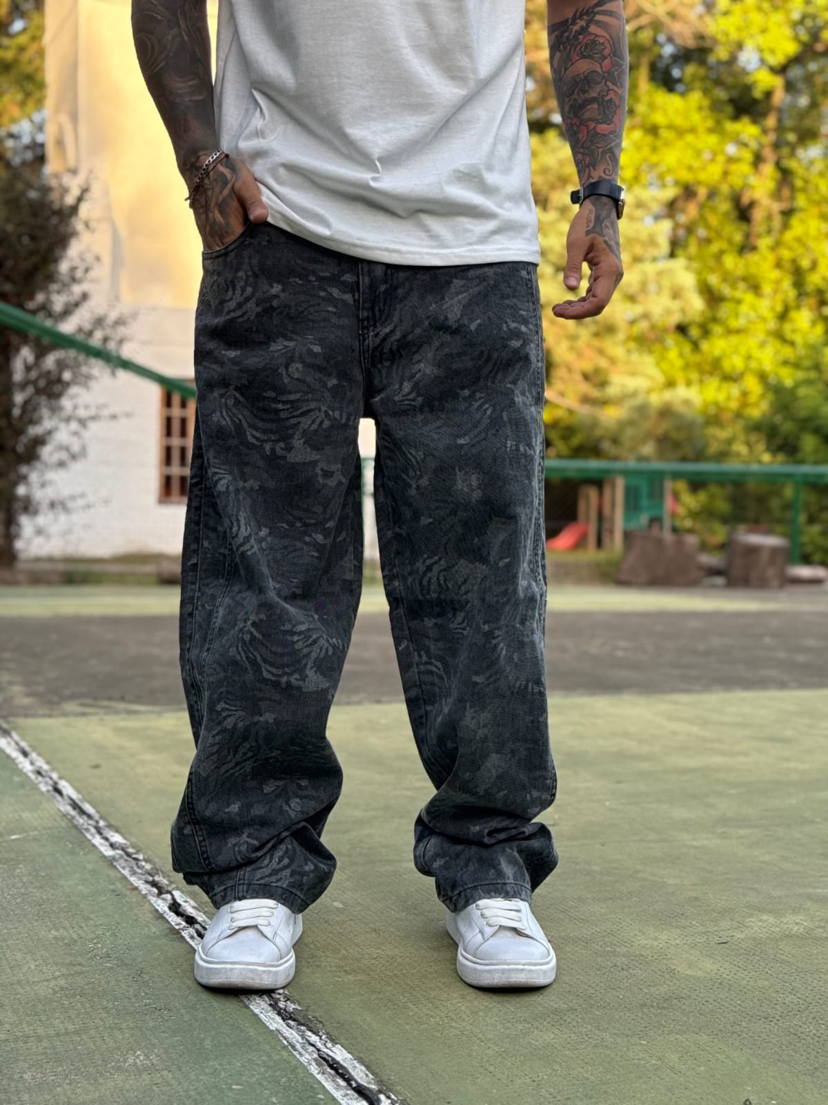 036c9abf-6f4f-40c9-8ef9-c59131cc557c Real Tree Liso Negro - Imagen 1