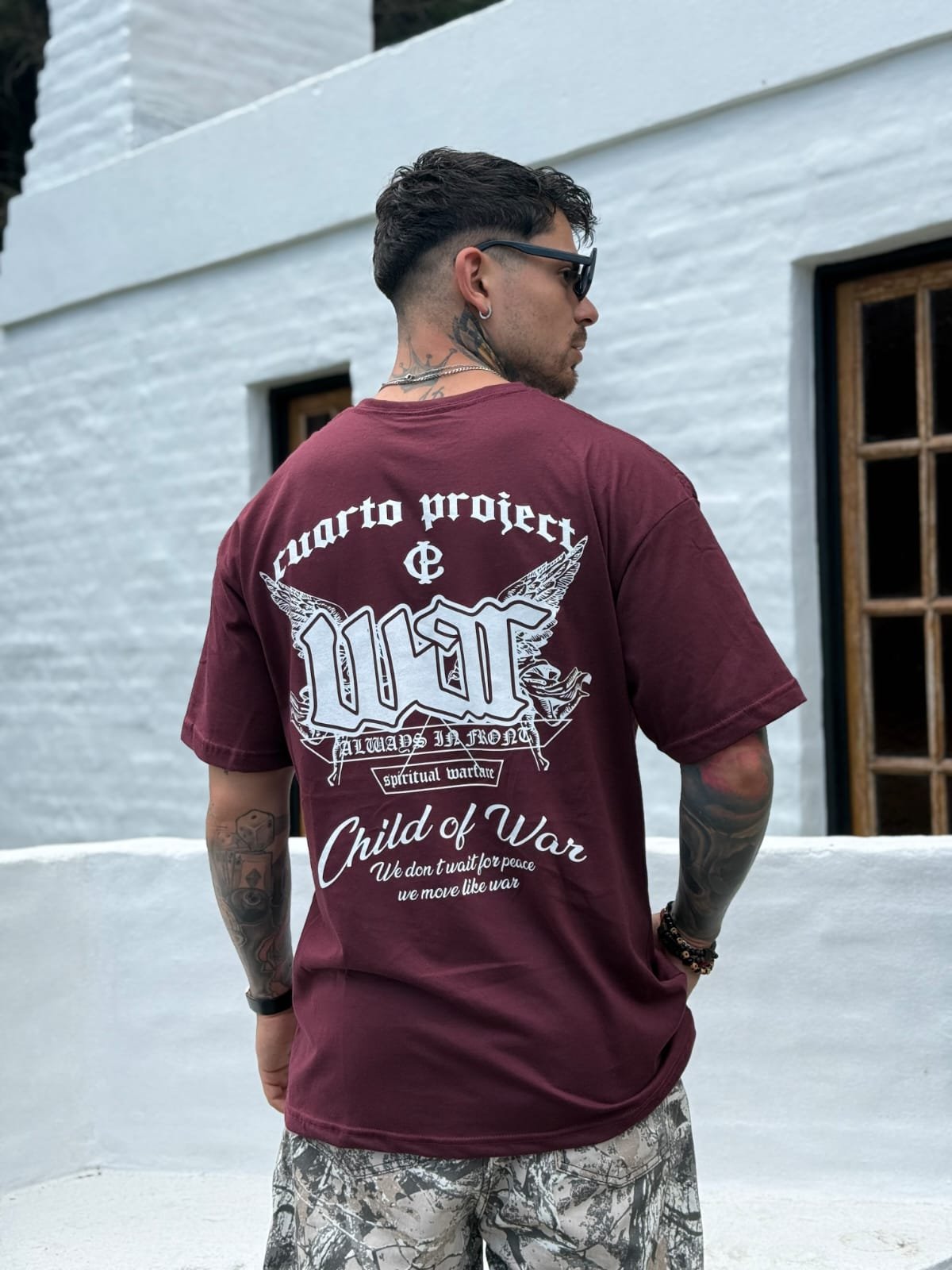 a93a3357-4bac-4795-8532-52af94c3b63d Remeras Oversize (Child of war) - Imagen 1